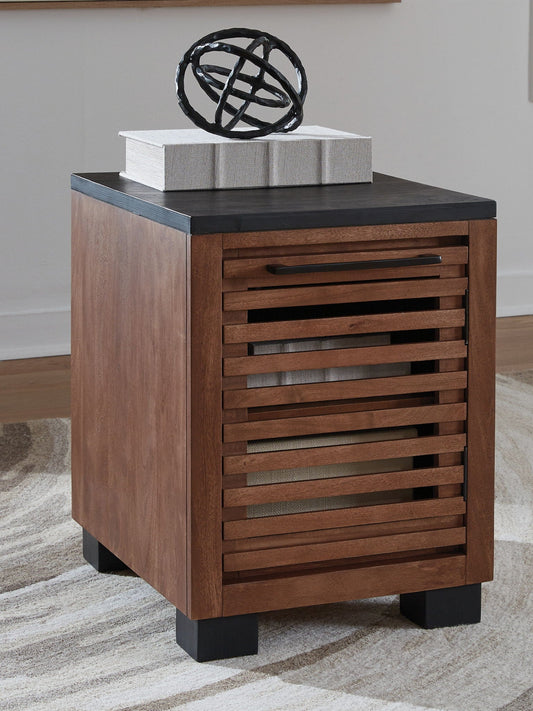 Kallari - Chair Side End Table - Warm Brown / Black