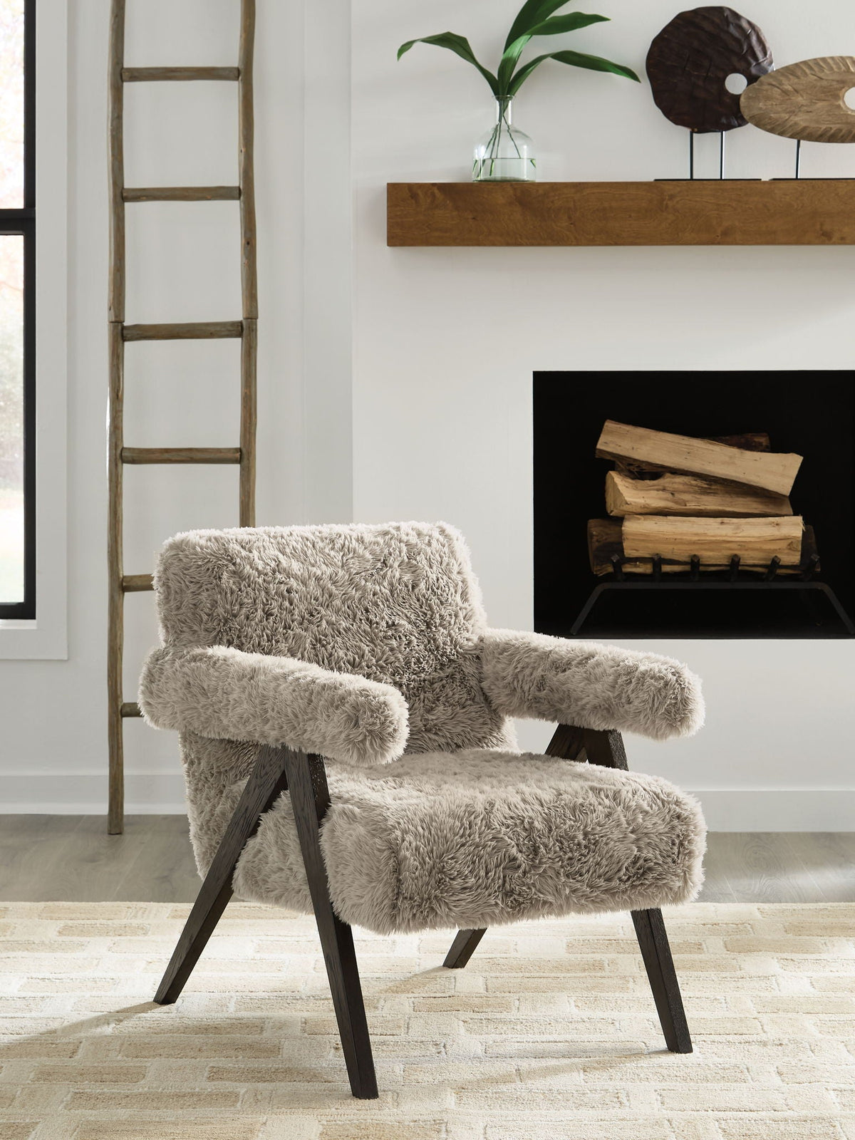 Goda - Accent Chair