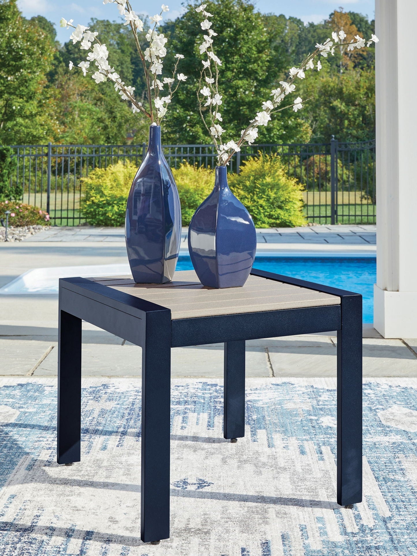 East Beach - Blue - Rectangular Cocktail Table