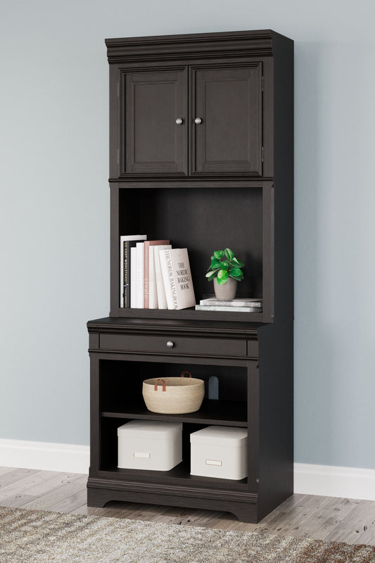 Beckincreek - Bookcase With Door Hutch - Black
