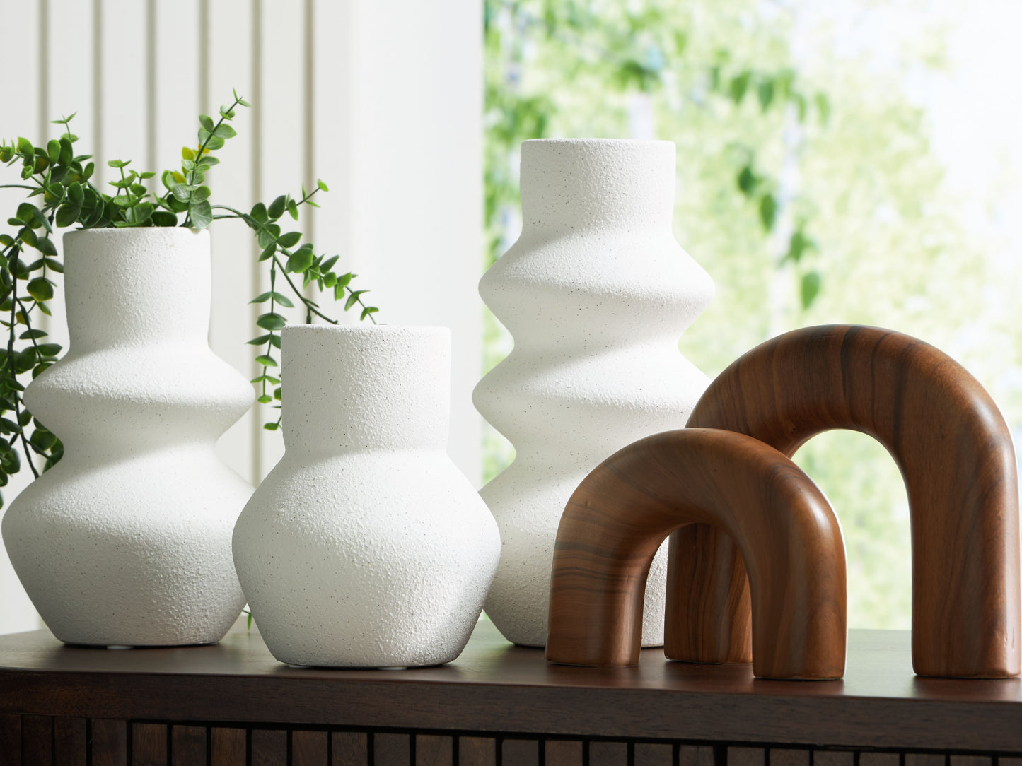 Carterworth - Accessory Set (Set of 5) - White / Brown