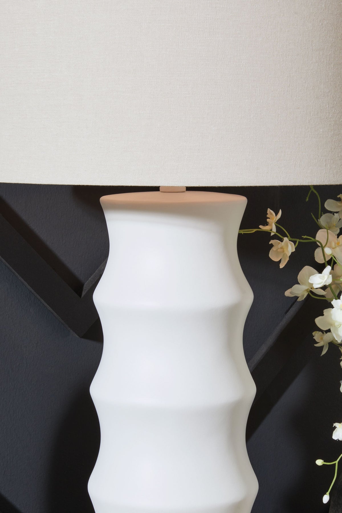 Veraleigh - Poly Lamp