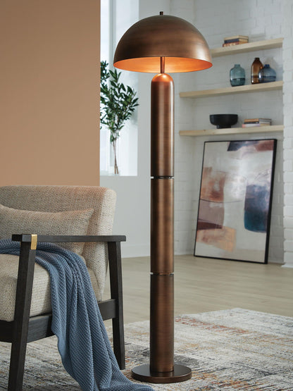 Wendfield - Metal Lamp