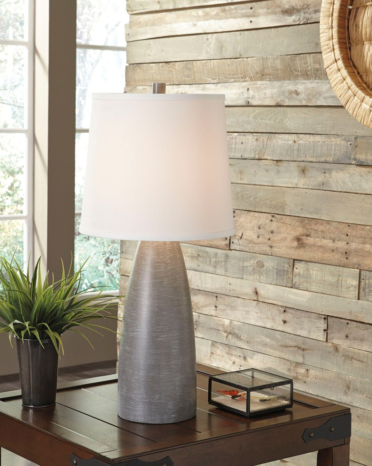 Shavontae - Poly Table Lamp (Set of 2) - Gray